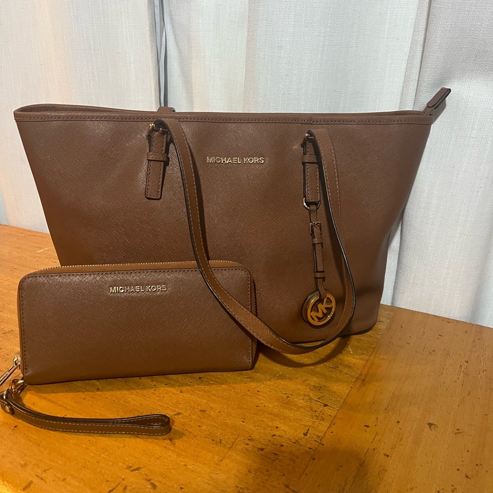 MICHAEL KORS Brown Saffiano Tote with Matching Wallet